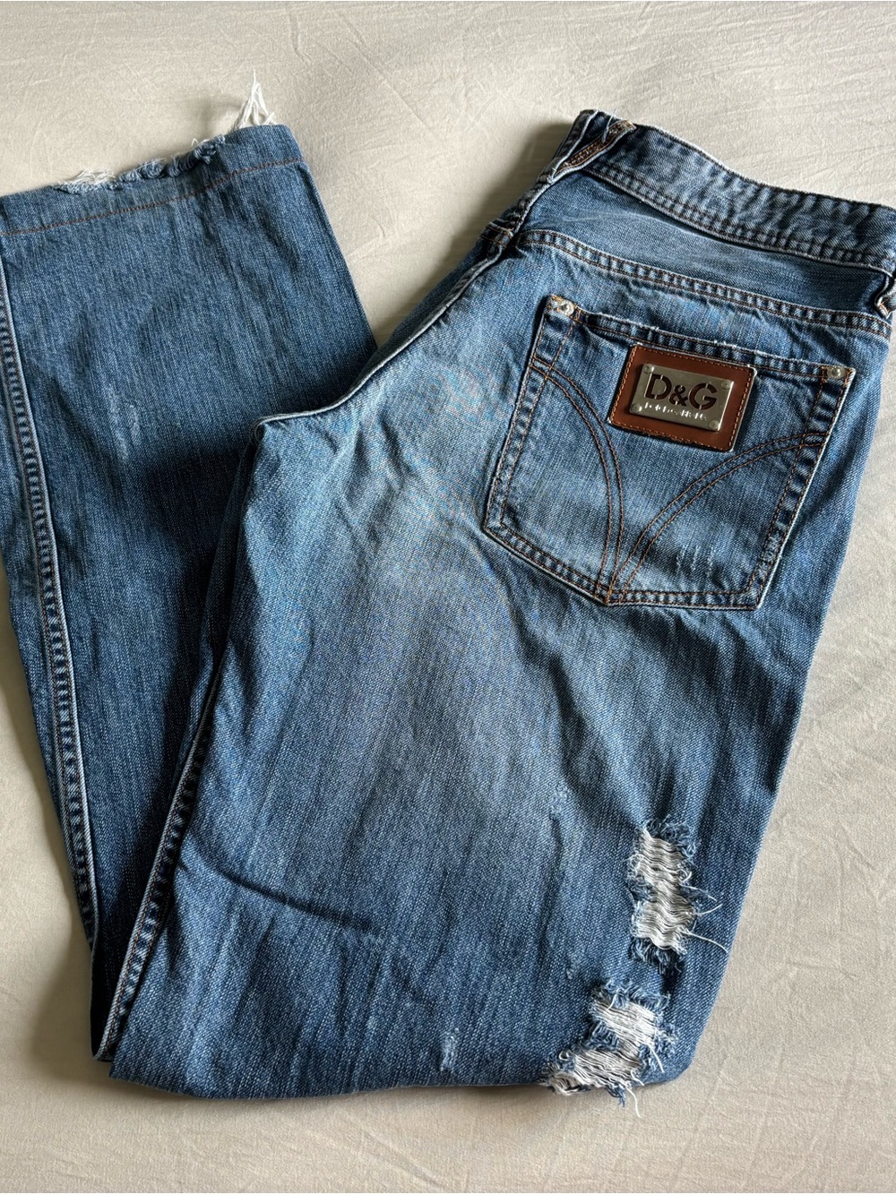 D&G Men’s Light Blue Distressed Slim Straight Jeans